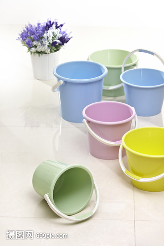 日用品與食品 生活必需的雙重支柱